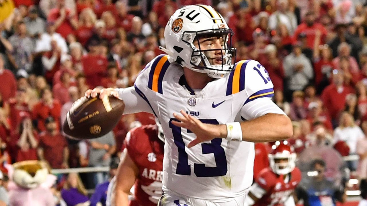 LSU Tigers quarterback Garrett Nussmeier throwing against the Arkansas Razorbacks