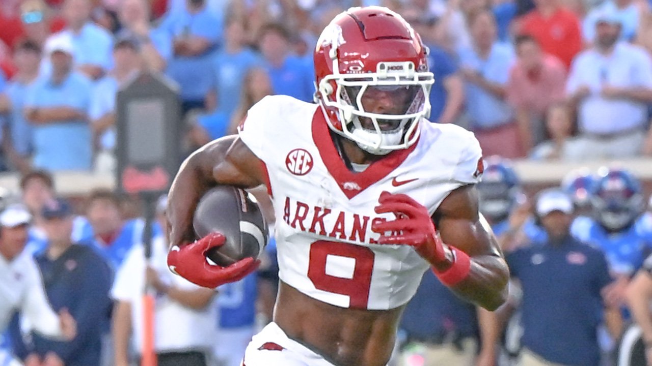 Arkansas Razorbacks wide receiver O'Mega Blake running after making a catch against the Ole Miss Rebels